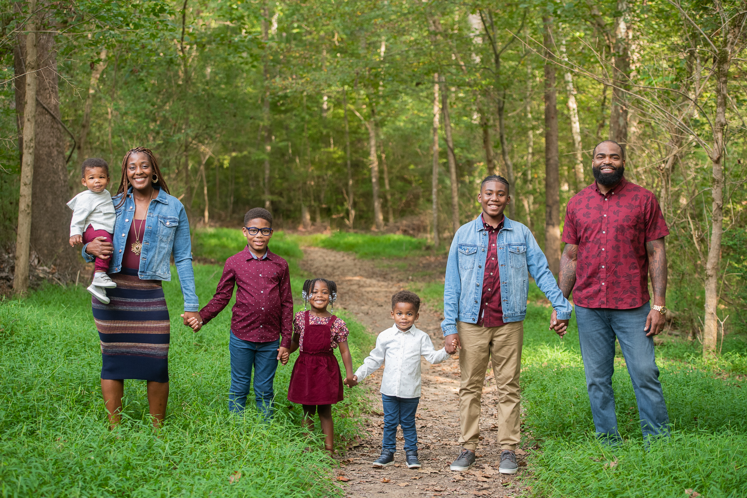 large family photographer at East Cobb Park